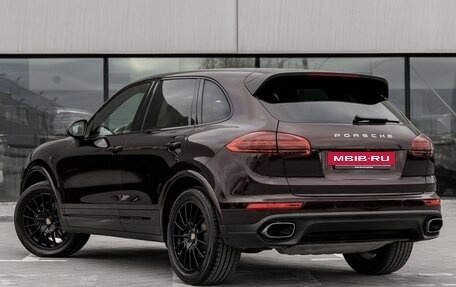 Porsche Cayenne III, 2018 год, 5 700 000 рублей, 2 фотография