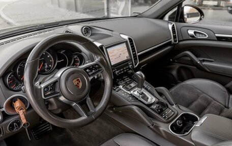 Porsche Cayenne III, 2018 год, 5 700 000 рублей, 18 фотография