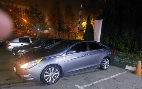 Hyundai Sonata VI, 2011 год, 950 000 рублей, 9 фотография