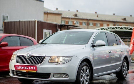 Skoda Superb III рестайлинг, 2012 год, 1 070 000 рублей, 4 фотография