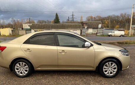 KIA Cerato III, 2009 год, 700 000 рублей, 2 фотография