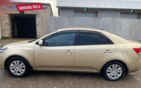 KIA Cerato III, 2009 год, 700 000 рублей, 4 фотография