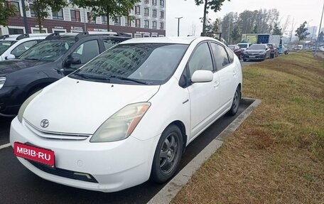 Toyota Prius, 2006 год, 660 000 рублей, 1 фотография