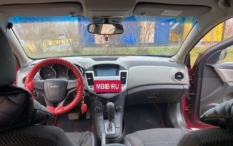 Chevrolet Cruze II, 2009 год, 800 000 рублей, 13 фотография