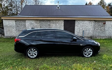 Opel Astra K, 2018 год, 1 500 000 рублей, 4 фотография