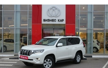 Toyota Land Cruiser Prado 150 рестайлинг 2, 2022 год, 5 890 000 рублей, 1 фотография