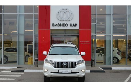 Toyota Land Cruiser Prado 150 рестайлинг 2, 2022 год, 5 890 000 рублей, 2 фотография