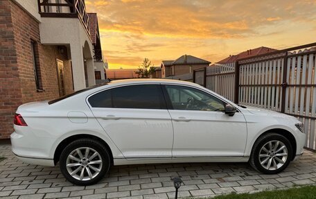 Volkswagen Passat B8 рестайлинг, 2018 год, 2 400 000 рублей, 7 фотография