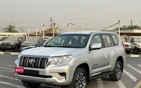 Toyota Land Cruiser Prado 150 рестайлинг 2, 2023 год, 9 700 000 рублей, 3 фотография