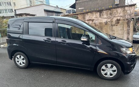 Honda Freed I, 2012 год, 1 200 000 рублей, 2 фотография