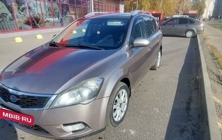 KIA cee'd I рестайлинг, 2011 год, 700 000 рублей, 4 фотография