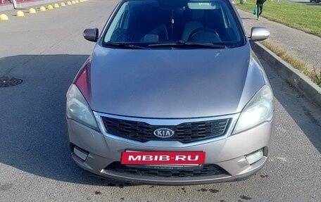 KIA cee'd I рестайлинг, 2011 год, 700 000 рублей, 2 фотография