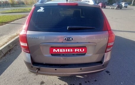 KIA cee'd I рестайлинг, 2011 год, 700 000 рублей, 9 фотография