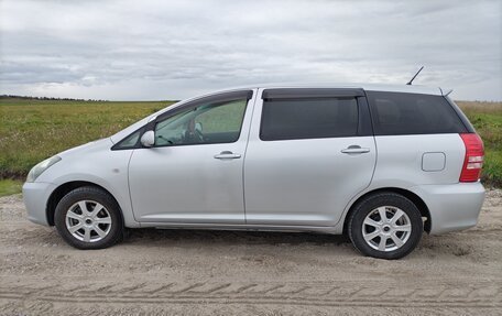 Toyota Wish II, 2004 год, 800 000 рублей, 3 фотография