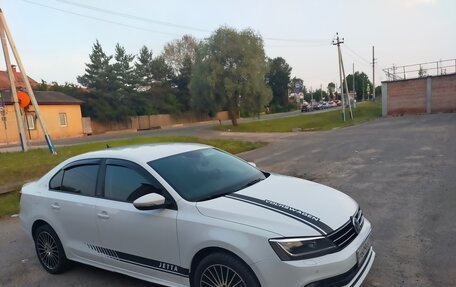 Volkswagen Jetta VI, 2016 год, 1 100 000 рублей, 3 фотография