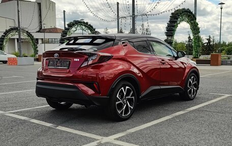 Toyota C-HR I рестайлинг, 2017 год, 2 500 000 рублей, 6 фотография