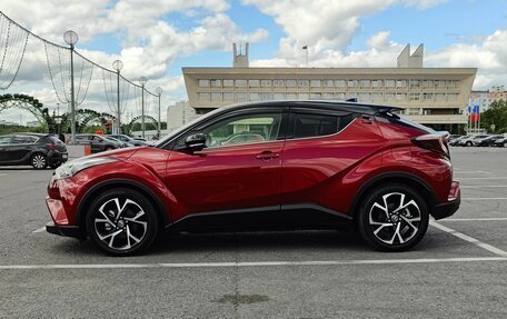 Toyota C-HR I рестайлинг, 2017 год, 2 500 000 рублей, 4 фотография