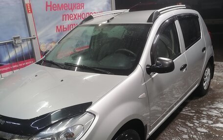 Renault Sandero I, 2014 год, 820 000 рублей, 2 фотография