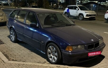 BMW 3 серия, 1998 год, 300 000 рублей, 1 фотография