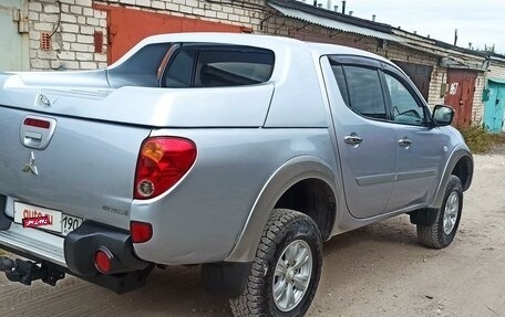 Mitsubishi L200 IV рестайлинг, 2011 год, 1 450 000 рублей, 4 фотография