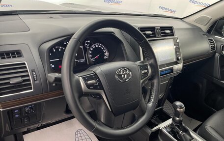 Toyota Land Cruiser Prado 150 рестайлинг 2, 2022 год, 9 400 000 рублей, 10 фотография