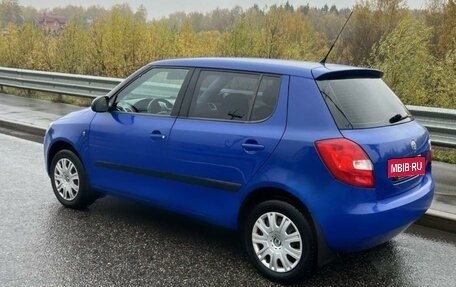 Skoda Fabia II, 2009 год, 455 000 рублей, 2 фотография