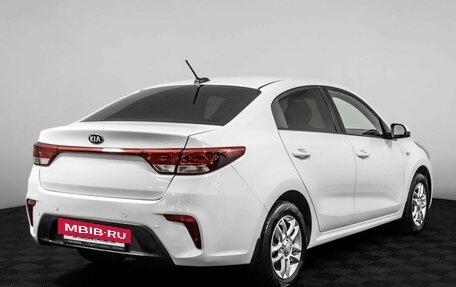 KIA Rio IV, 2018 год, 1 370 000 рублей, 6 фотография