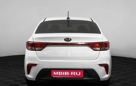 KIA Rio IV, 2018 год, 1 370 000 рублей, 7 фотография