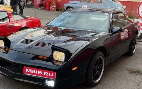 Pontiac Firebird III, 1987 год, 2 000 000 рублей, 3 фотография