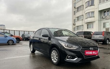 Hyundai Solaris II рестайлинг, 2017 год, 1 600 000 рублей, 4 фотография