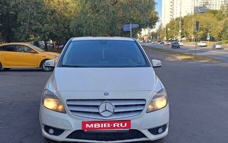 Mercedes-Benz B-Класс, 2013 год, 1 600 000 рублей, 10 фотография