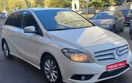 Mercedes-Benz B-Класс, 2013 год, 1 600 000 рублей, 12 фотография