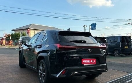 Lexus UX I, 2020 год, 3 600 000 рублей, 4 фотография