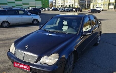 Mercedes-Benz C-Класс, 2003 год, 630 000 рублей, 20 фотография