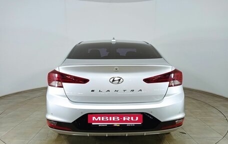 Hyundai Elantra VI рестайлинг, 2019 год, 1 680 000 рублей, 6 фотография