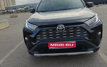 Toyota RAV4, 2020 год, 3 100 000 рублей, 5 фотография