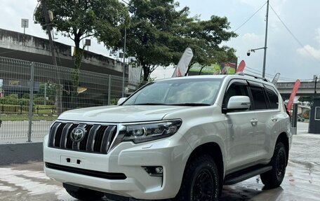 Toyota Land Cruiser Prado 150 рестайлинг 2, 2020 год, 4 400 222 рублей, 1 фотография