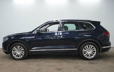 Volkswagen Touareg III, 2019 год, 4 620 000 рублей, 5 фотография