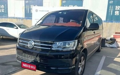 Volkswagen Caravelle T6 рестайлинг, 2018 год, 3 960 000 рублей, 1 фотография