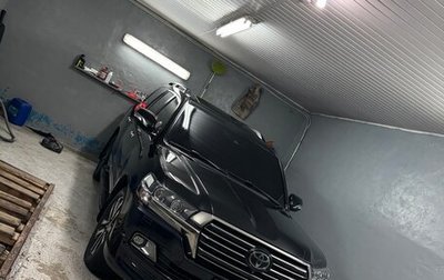 Toyota Land Cruiser 200, 2017 год, 6 125 000 рублей, 1 фотография