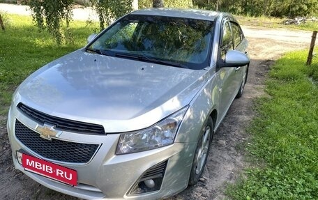 Chevrolet Cruze II, 2010 год, 500 000 рублей, 7 фотография