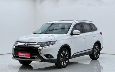 Mitsubishi Outlander III рестайлинг 3, 2021 год, 2 250 000 рублей, 1 фотография