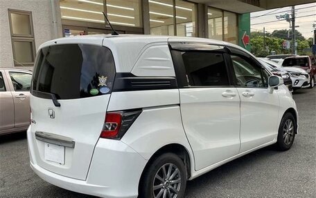 Honda Freed I, 2016 год, 845 000 рублей, 4 фотография