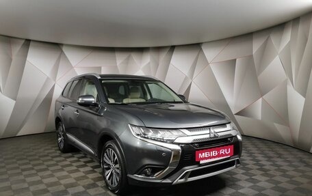 Mitsubishi Outlander III рестайлинг 3, 2020 год, 2 998 000 рублей, 3 фотография