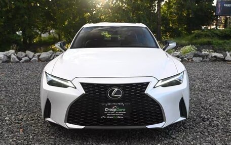 Lexus IS III, 2021 год, 3 650 000 рублей, 8 фотография