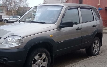 Chevrolet Niva I рестайлинг, 2017 год, 750 000 рублей, 1 фотография