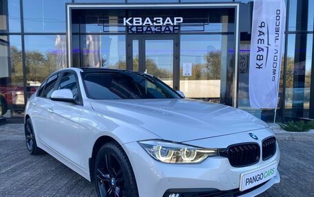 BMW 3 серия, 2018 год, 3 000 000 рублей, 3 фотография