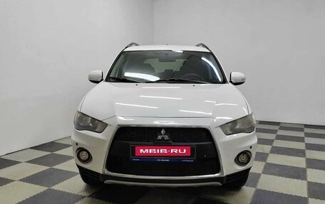 Mitsubishi Outlander III рестайлинг 3, 2010 год, 1 290 000 рублей, 2 фотография