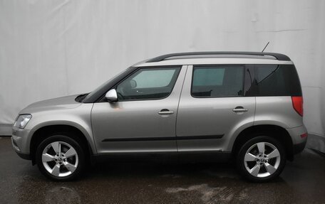 Skoda Yeti I рестайлинг, 2015 год, 1 239 000 рублей, 8 фотография