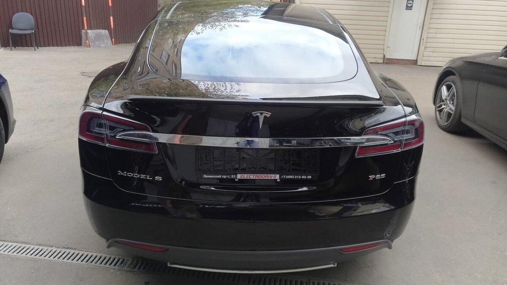 Tesla Model S I, 2015 год, 750 000 рублей, 9 фотография